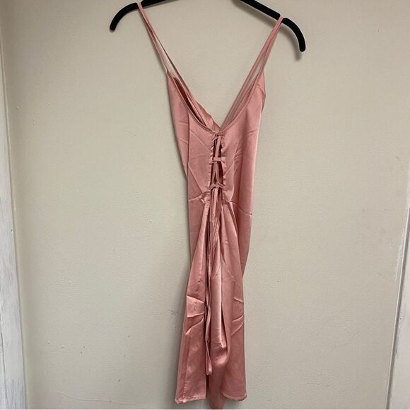 PrettyLittleThing Pink Satin Cowl Lace Up Bodycon Dress US 6 - Picture 4 of 5